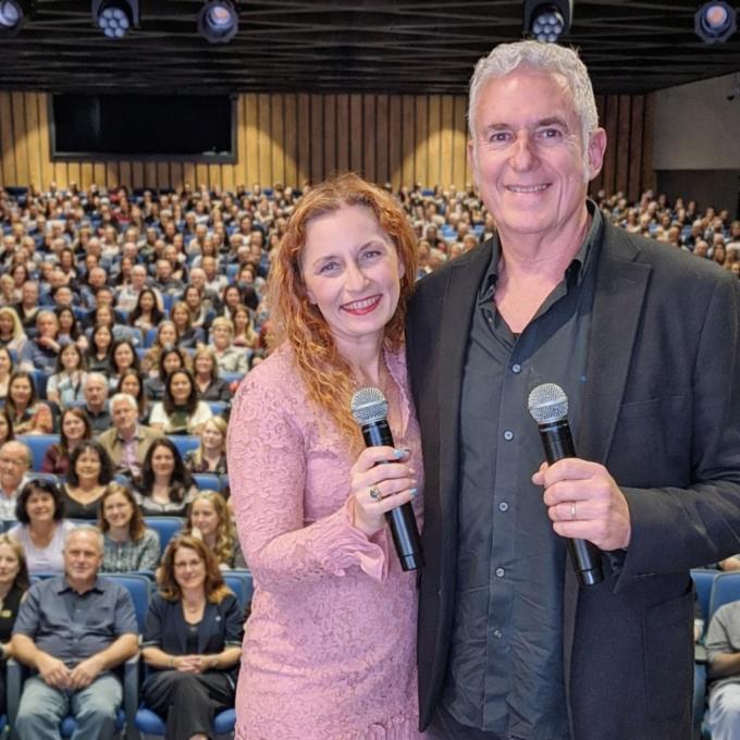 על אהבה תשוקה וזוגיות