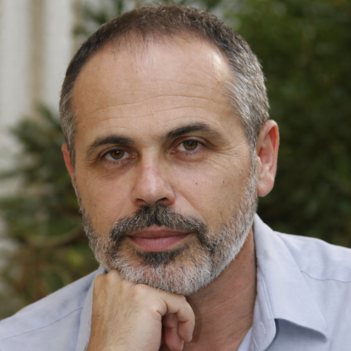 רעיונות ואנשים